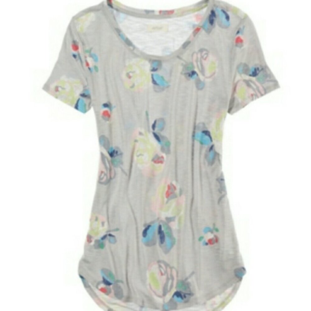 AERIE floral pretty t pink
